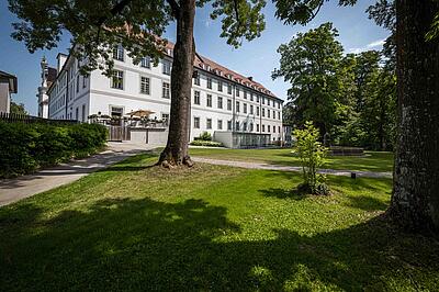 Psychosomatische Klinik Kloster Diessen Blick Auf Wintergarten 